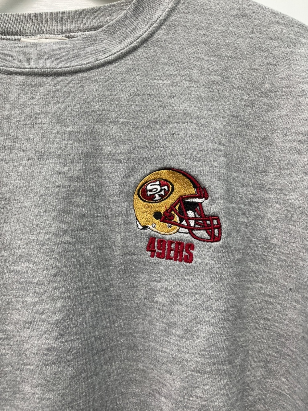 San Francisco 49ers sweatshirt - Picture 2 of 3
